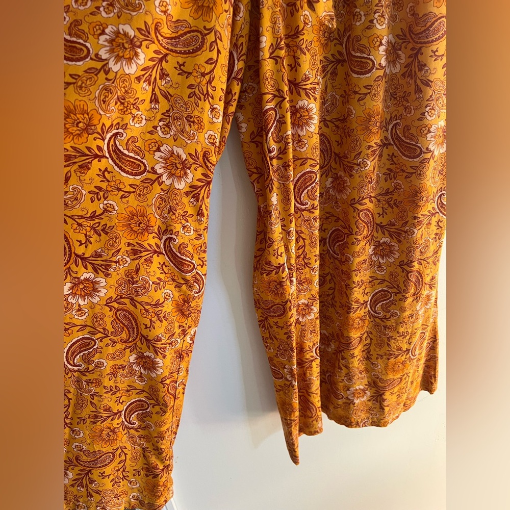 Patrons of Peace orange pants set - Picture 2 of 10